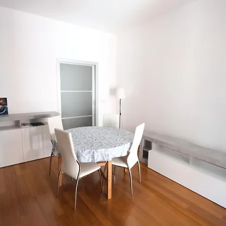 Casa Di Rawi By Portofinovacanze アパート ラッパロ